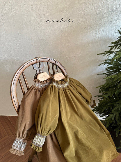 [PRE-ORDER] Charlotte Smocking Derss
