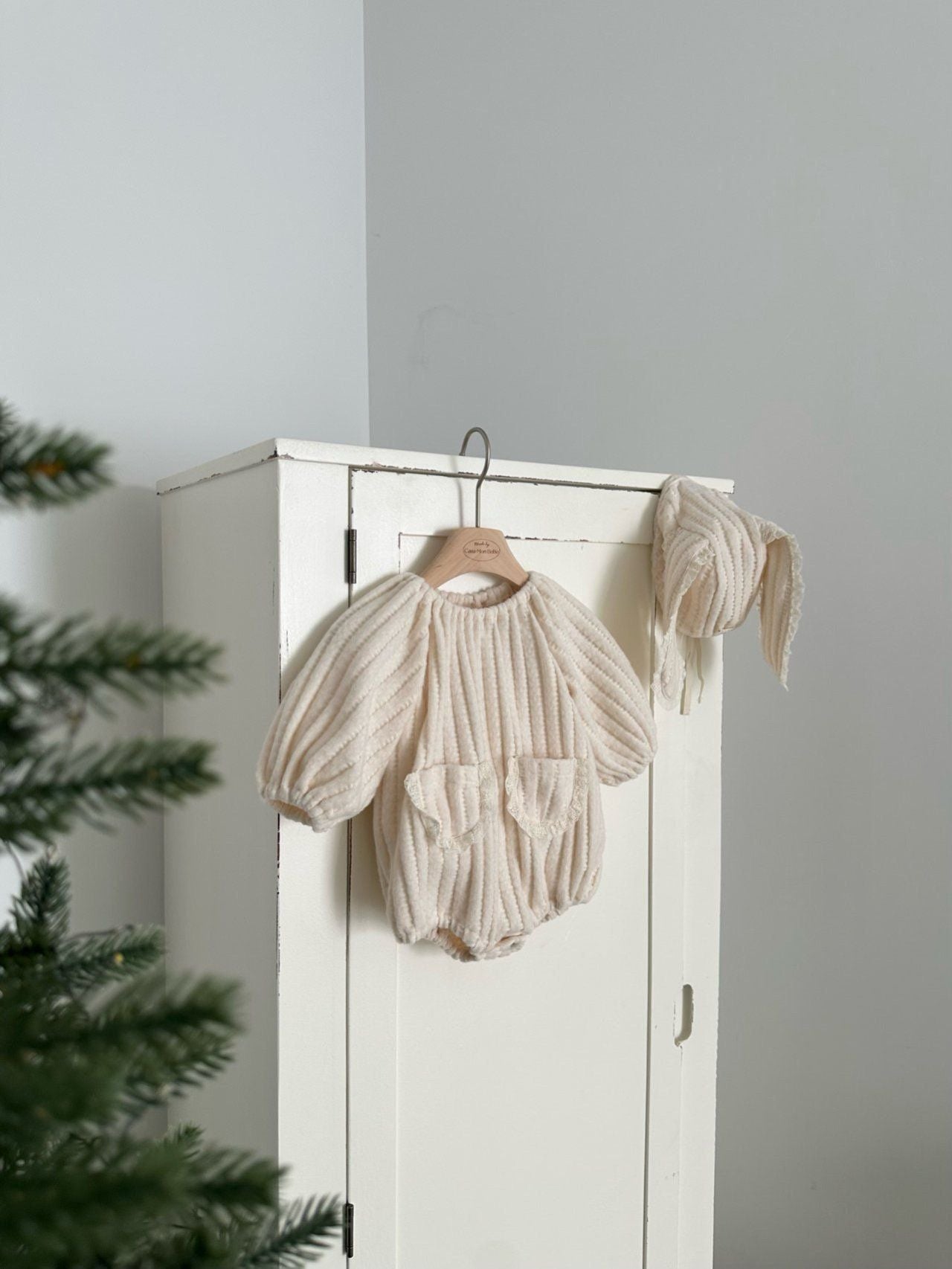 [PRE-ORDER] W Bunny Bonnet