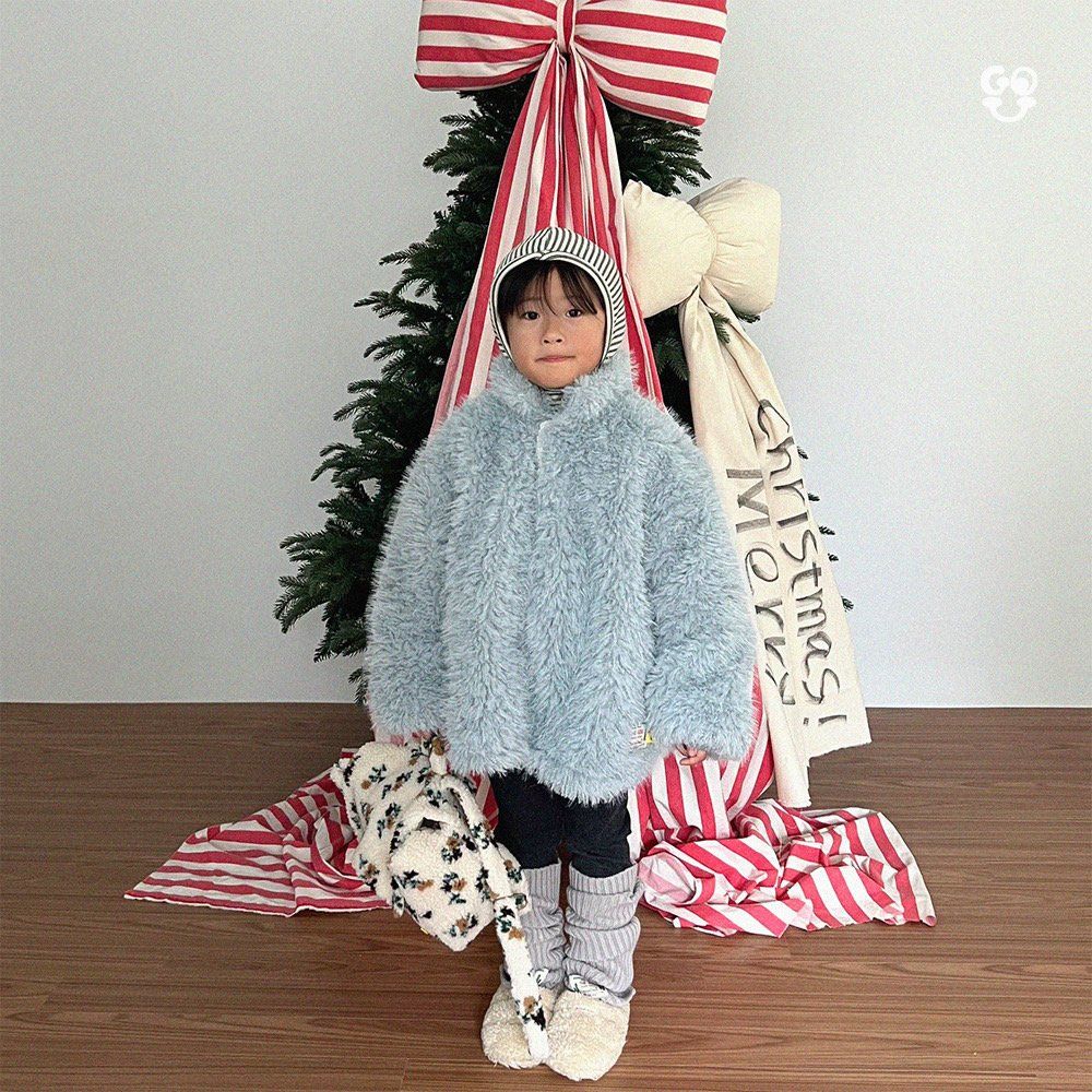 [PRE-ORDER] The Fur Jacket (Mom Couple)