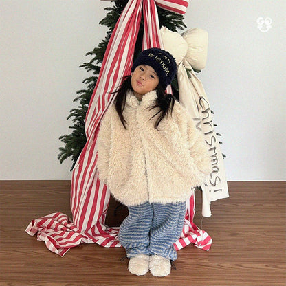 [PRE-ORDER] The Fur Jacket (Mom Couple)