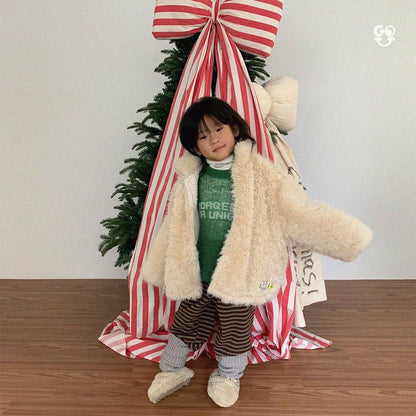 [PRE-ORDER] The Fur Jacket (Mom Couple)