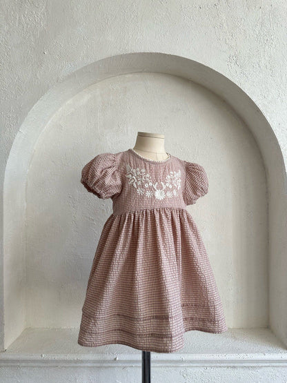 [PRE-ORDER] Hannah Embroidery Dress