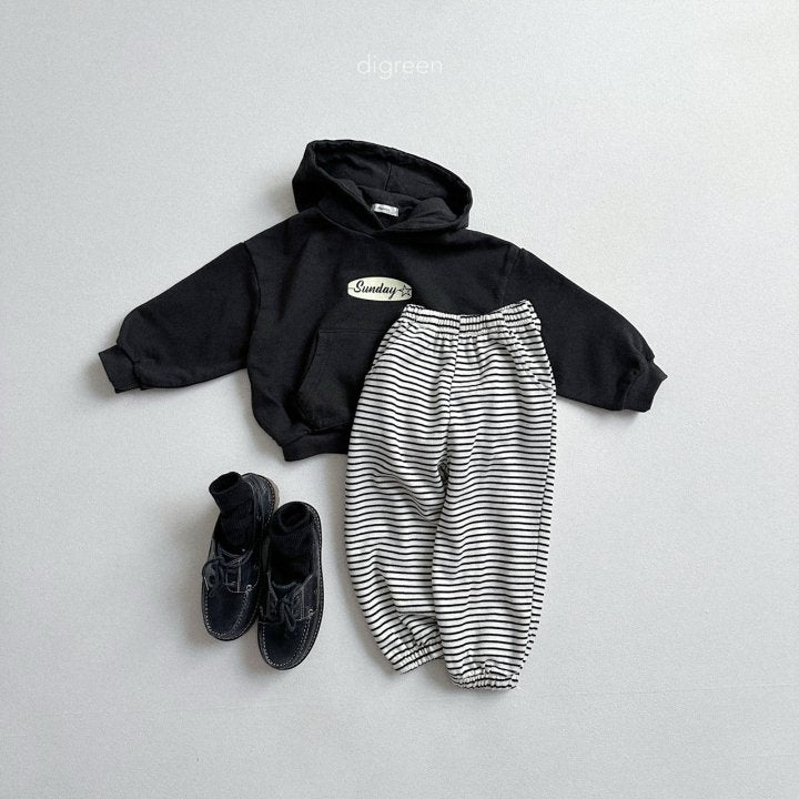 [PRE-ORDER] Tan Black Socks Set