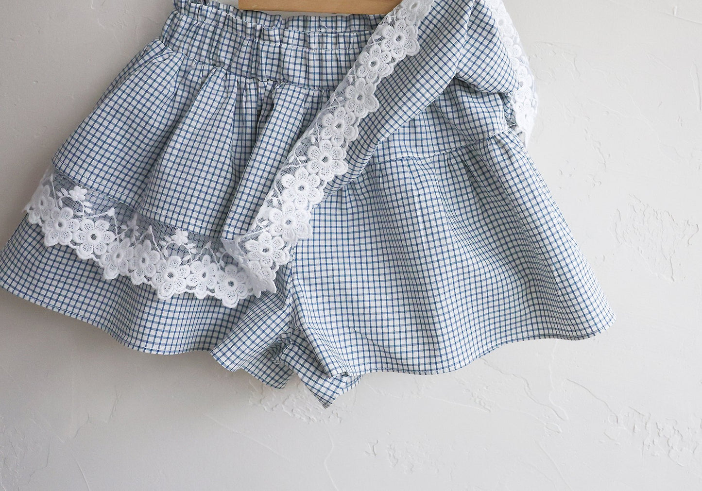 [PRE-ORDER] Easel Shorts
