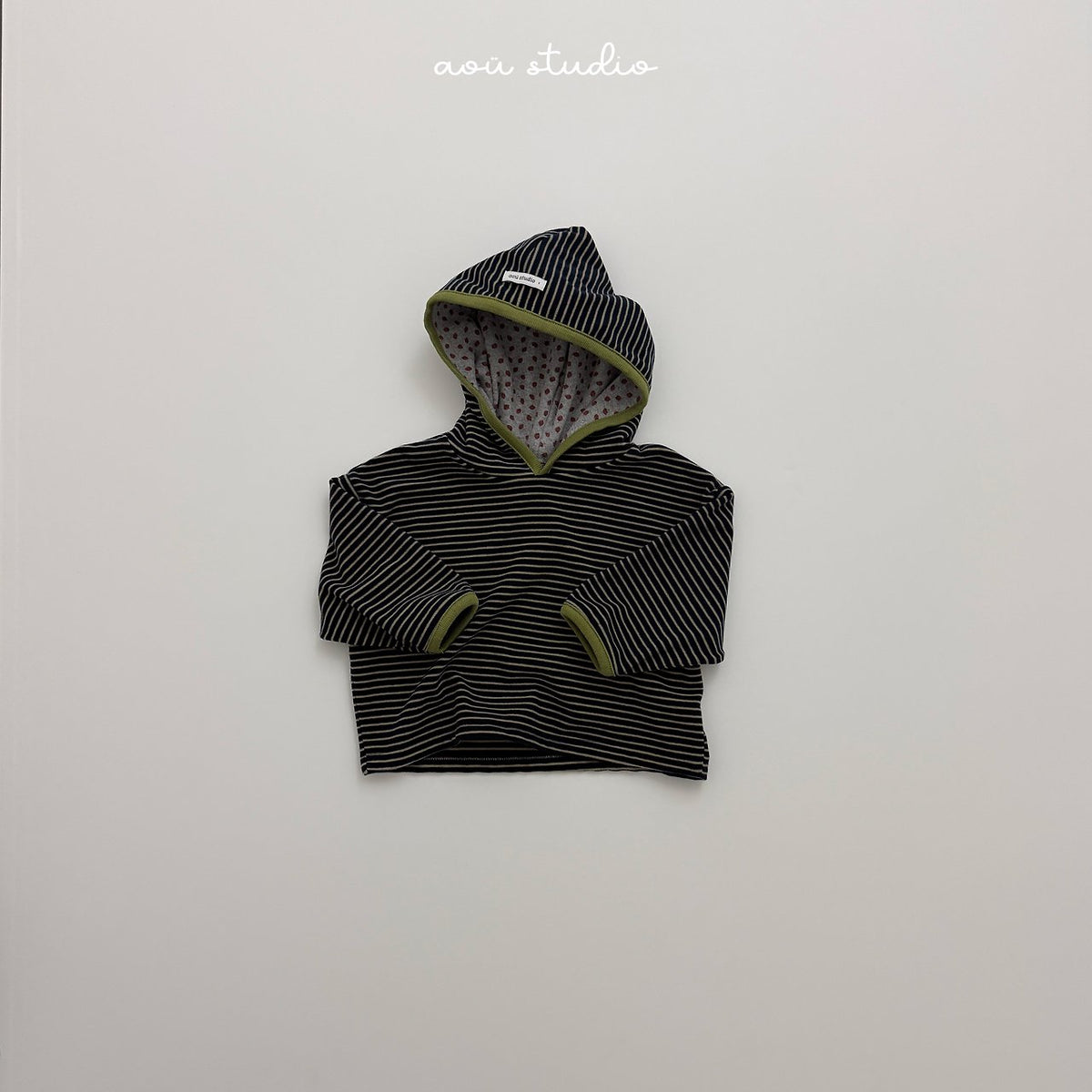 [PRE-ORDER] Strawberry Hoodie T-Shirts
