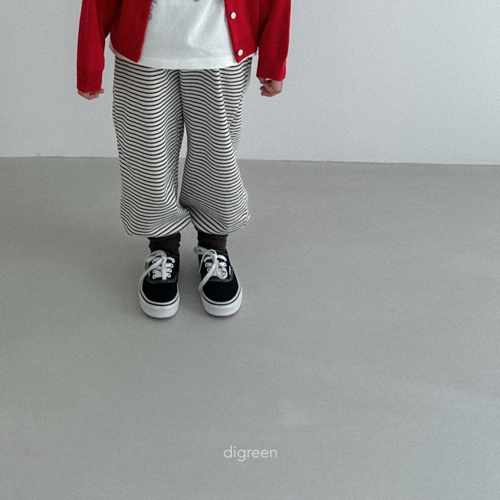 [PRE-ORDER] Stripe Jogger Pants
