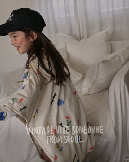 [PRE-ORDER] Floral Beach Poncho