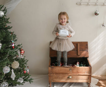 [PRE-ORDER] Evelyn T-Shirts