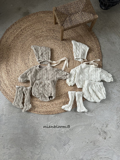 [PRE-ORDER] Cable Knit T-Shirts