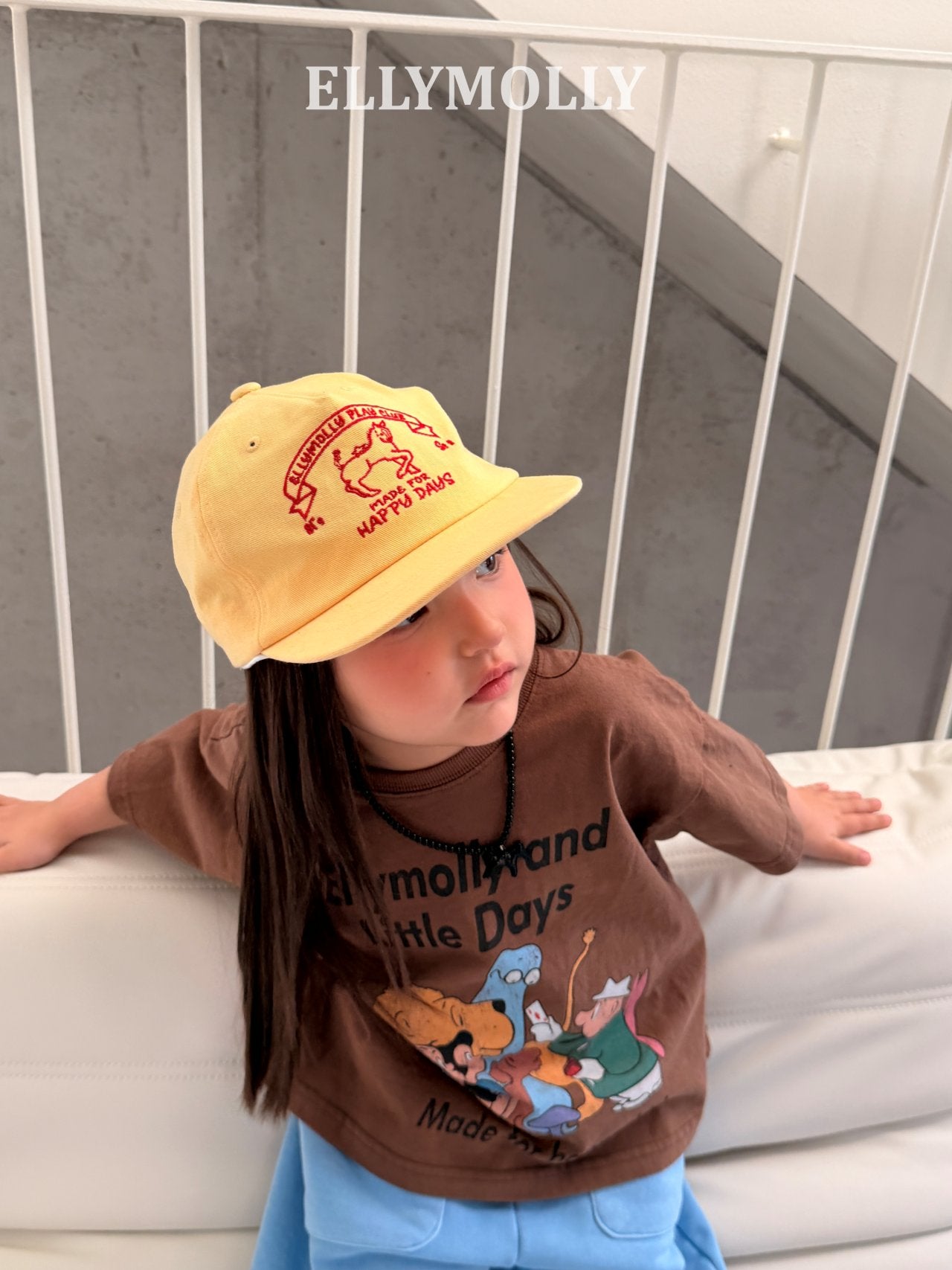 [PRE-ORDER] Happy Crew Box T-Shirts