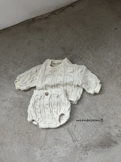 [PRE-ORDER] Cable Knit T-Shirts