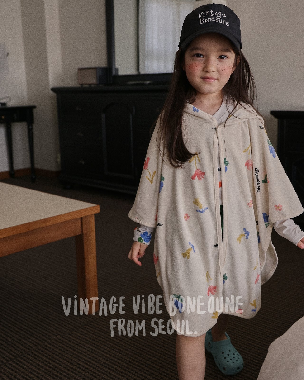 [PRE-ORDER] Floral Beach Poncho
