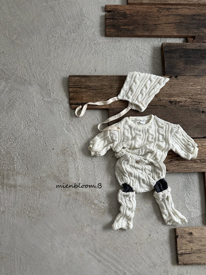 [PRE-ORDER] Cable Knit T-Shirts