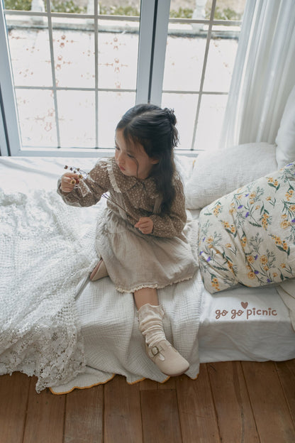 [PRE-ORDER] Anna Knee Socks