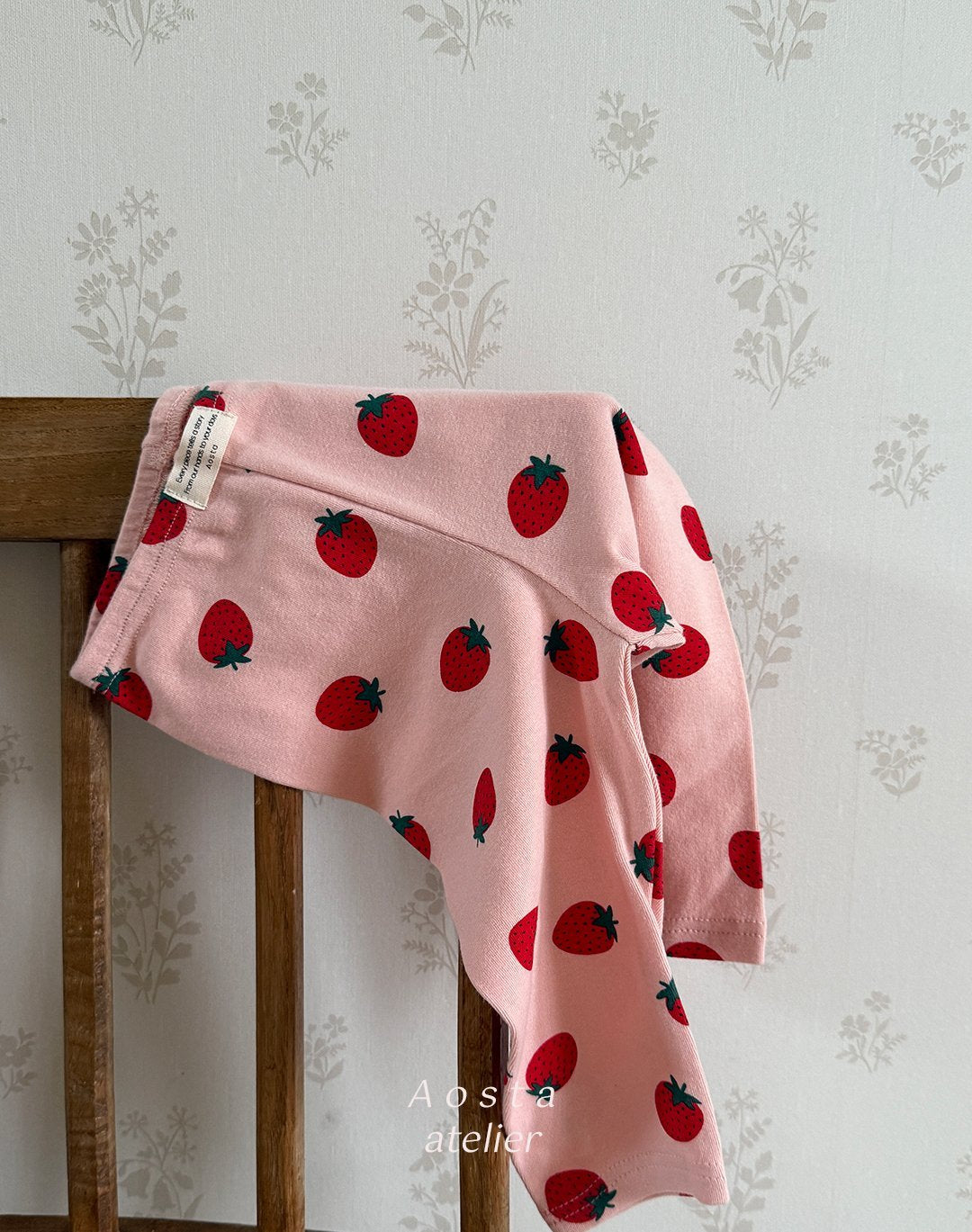 [PRE-ORDER] Strawberry Leggings
