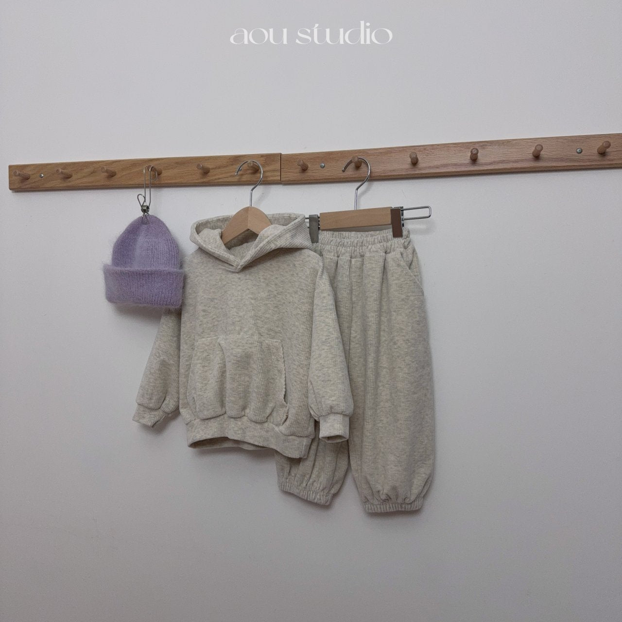 [PRE-ORDER] Cream Hoodie Sweatshirts