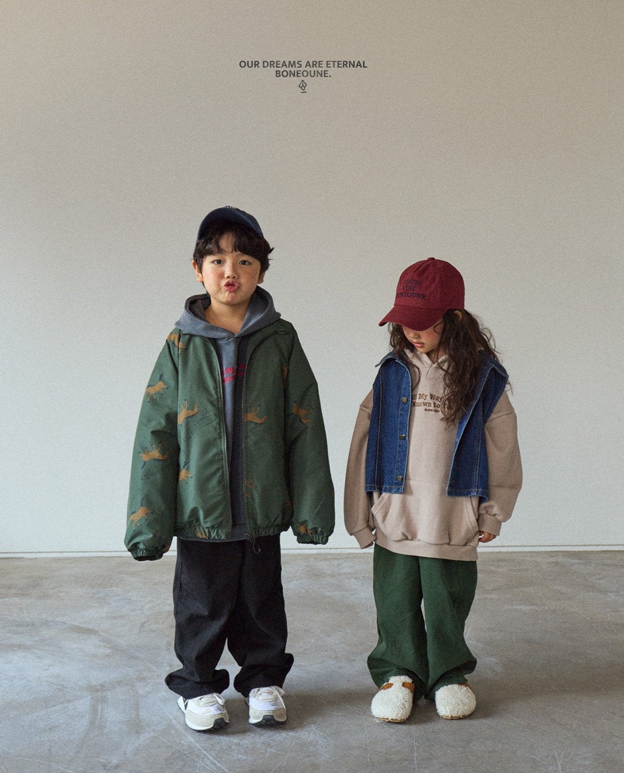 [PRE-ORDER] Autumn Horse Raglan Jacket