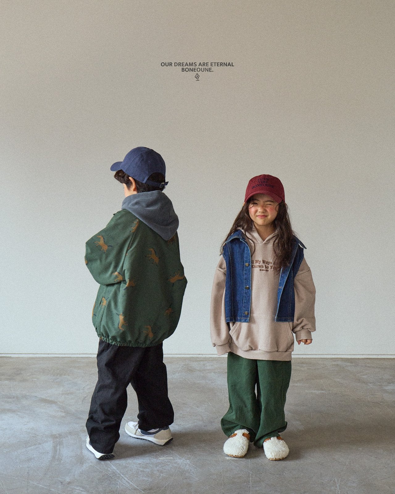 [PRE-ORDER] Autumn Horse Raglan Jacket