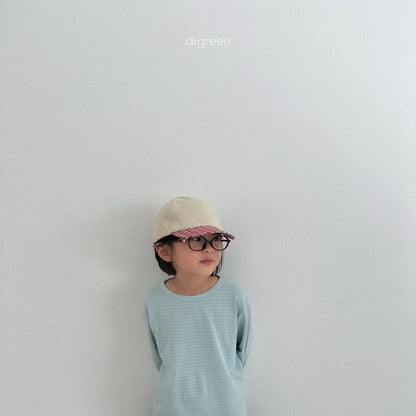 [PRE-ORDER] Under Check Ball Cap