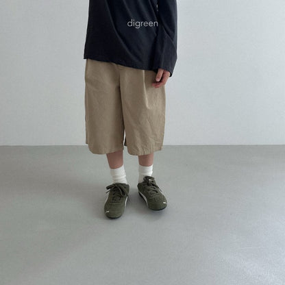 [PRE-ORDER] Cotton Pin-Tuck Bermuda Pants