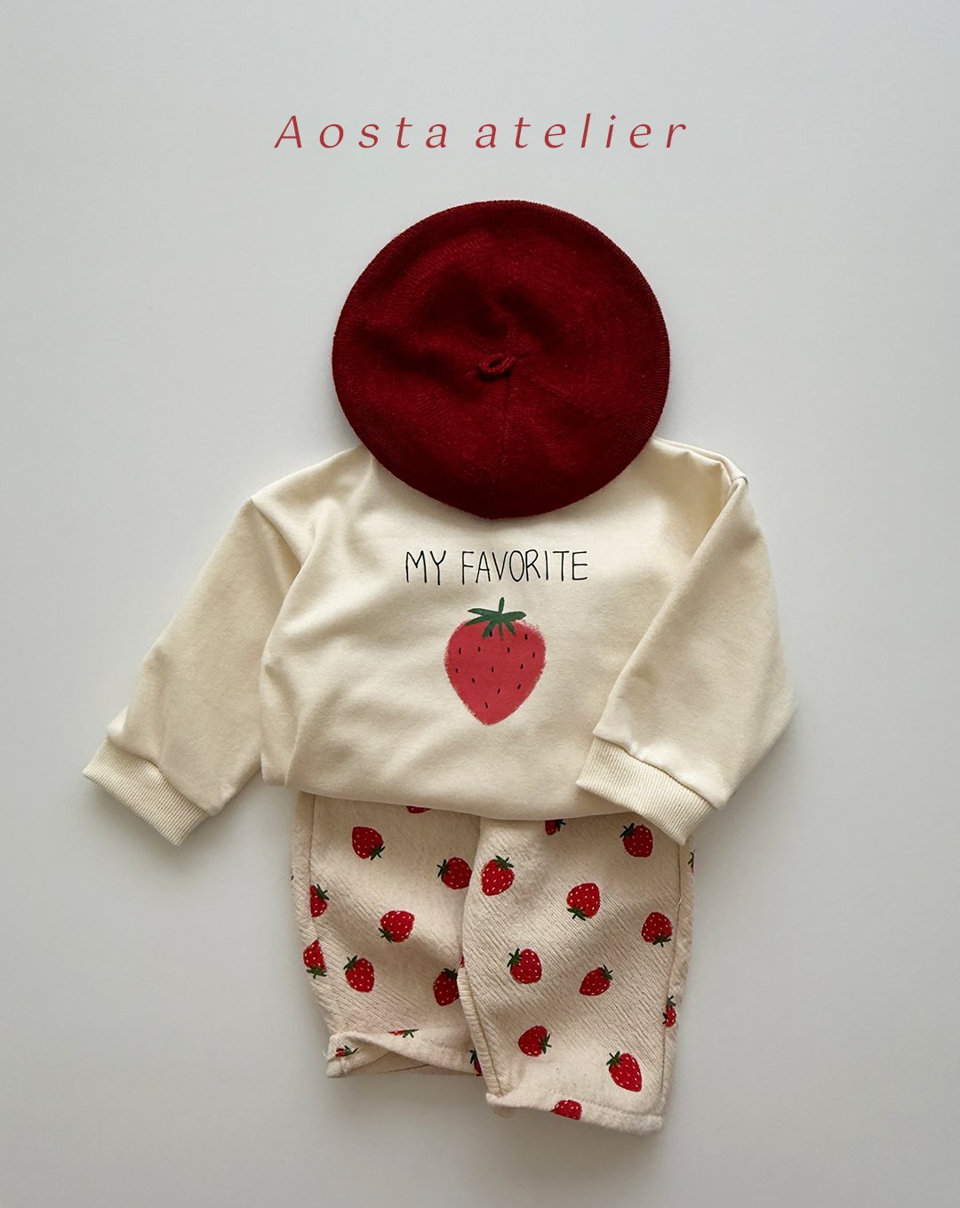 [PRE-ORDER] Strawberry Sweatshirts