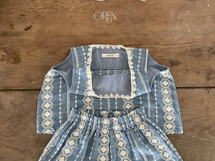 [PRE-ORDER] Perline Blue Top Bottom Set