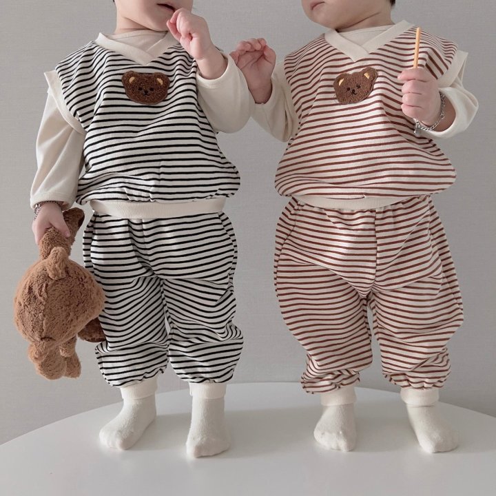 [PRE-ORDER] Monnet Bear Top Bottom Set