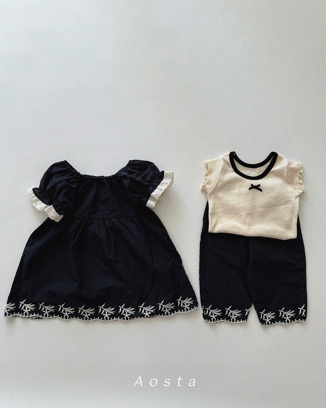 [PRE-ORDER] Ribbed Ribbon T-Shirts