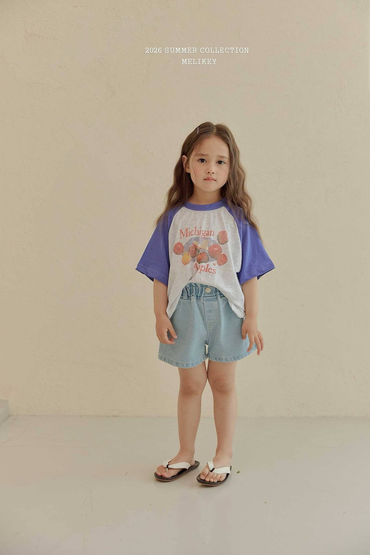 [PRE-ORDER] Apple Raglan T-Shirts