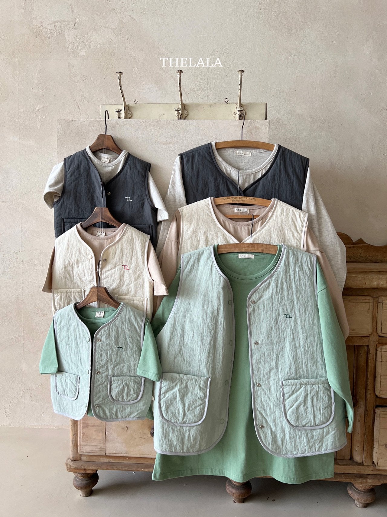 [PRE-ORDER] Owa Padded Vest (Mom Couple)