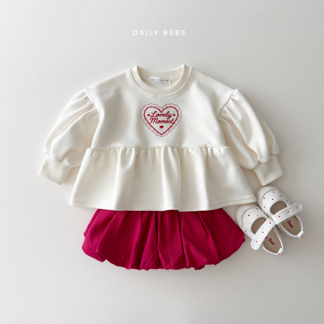 [PRE-ORDER] Lovely Moment T-Shirts
