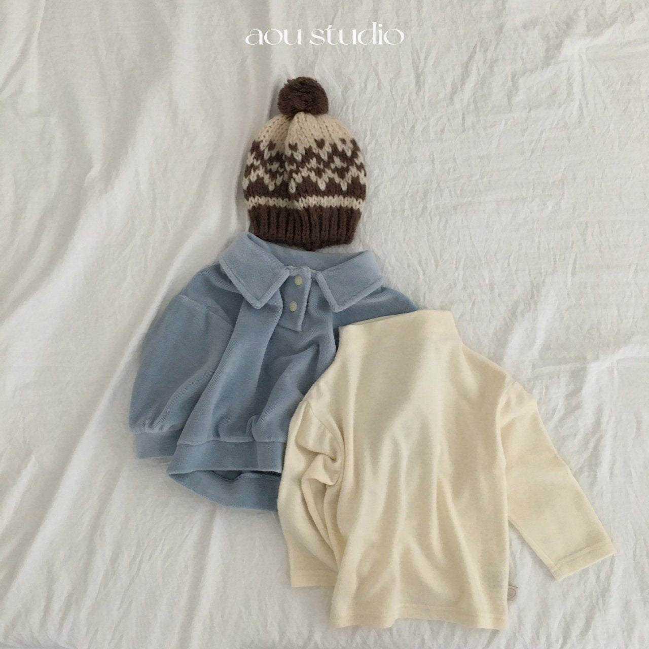 [PRE-ORDER] Pom Pom Turtleneck T-Shirts