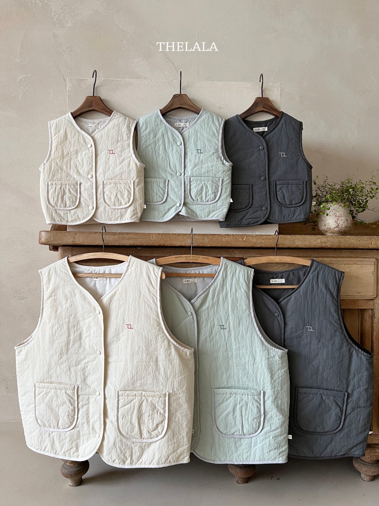 [PRE-ORDER] Owa Padded Vest (Mom Couple)