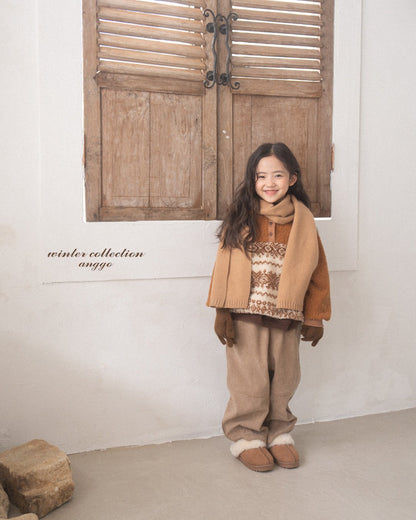 [PRE-ORDER] Pecan Sweatshirts