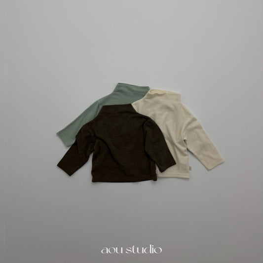 [PRE-ORDER] Pom Pom Turtleneck T-Shirts