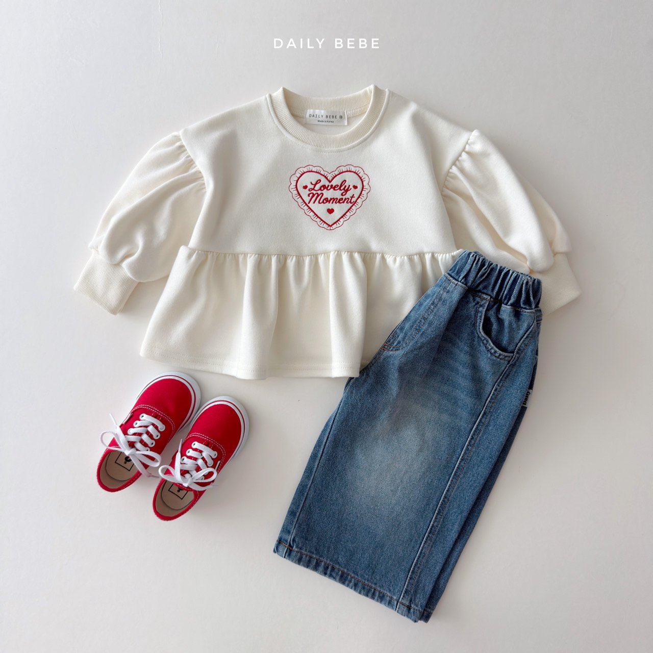 [PRE-ORDER] Lovely Moment T-Shirts