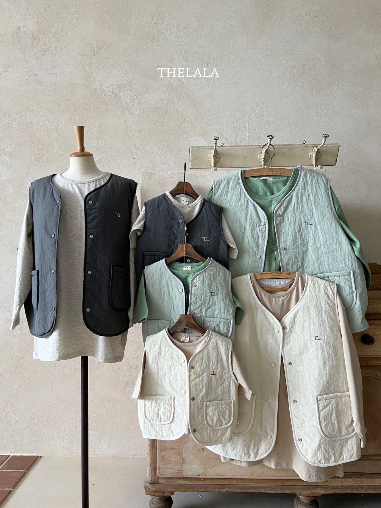 [PRE-ORDER] Owa Padded Vest (Mom Couple)