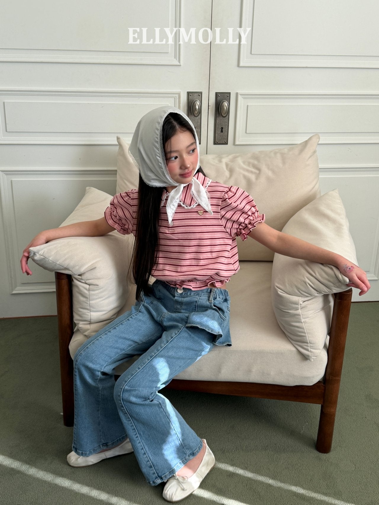 [PRE-ORDER] Curling Collar Frill T-Shirts