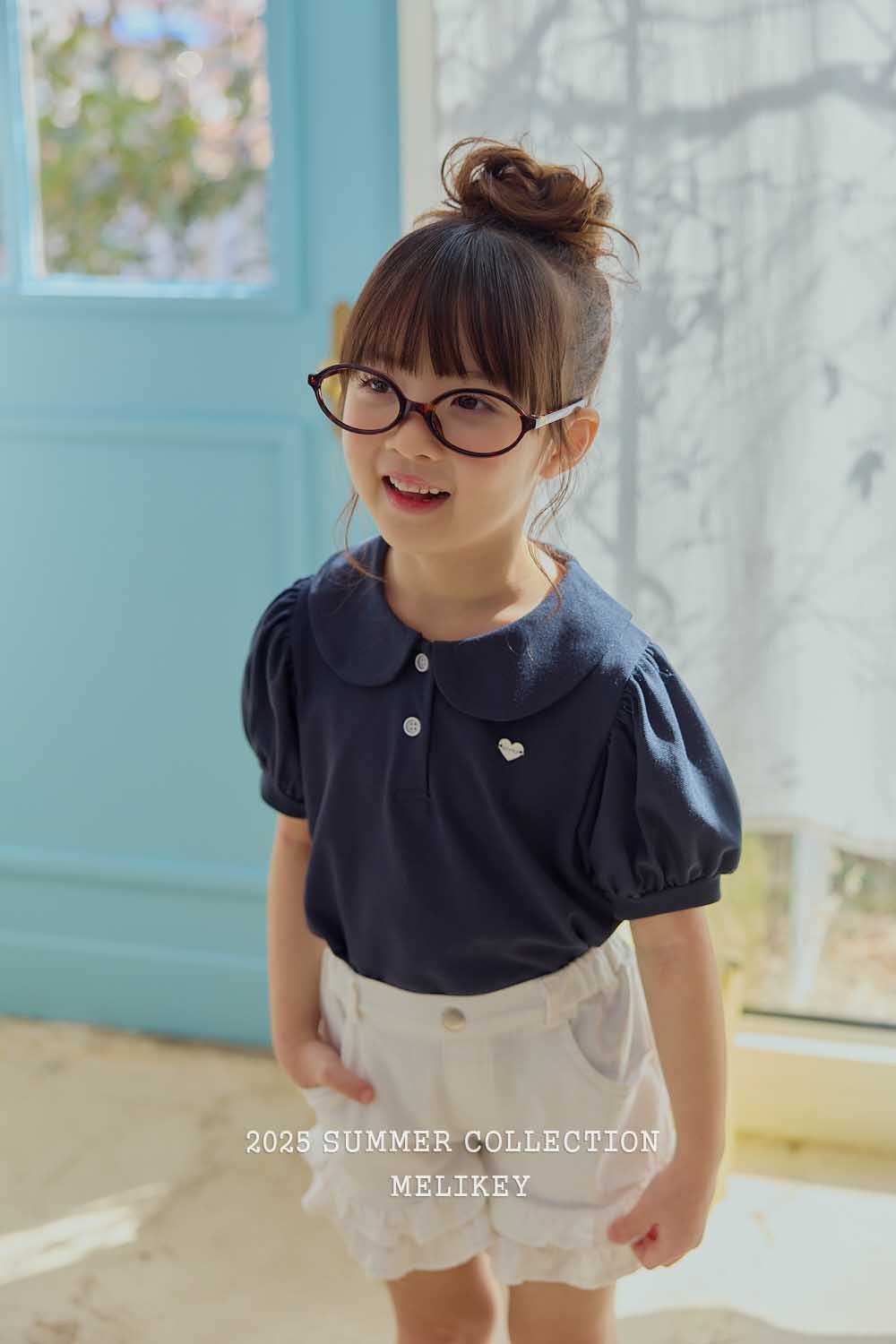 [PRE-ORDER] Heart Label Collar T-Shirts