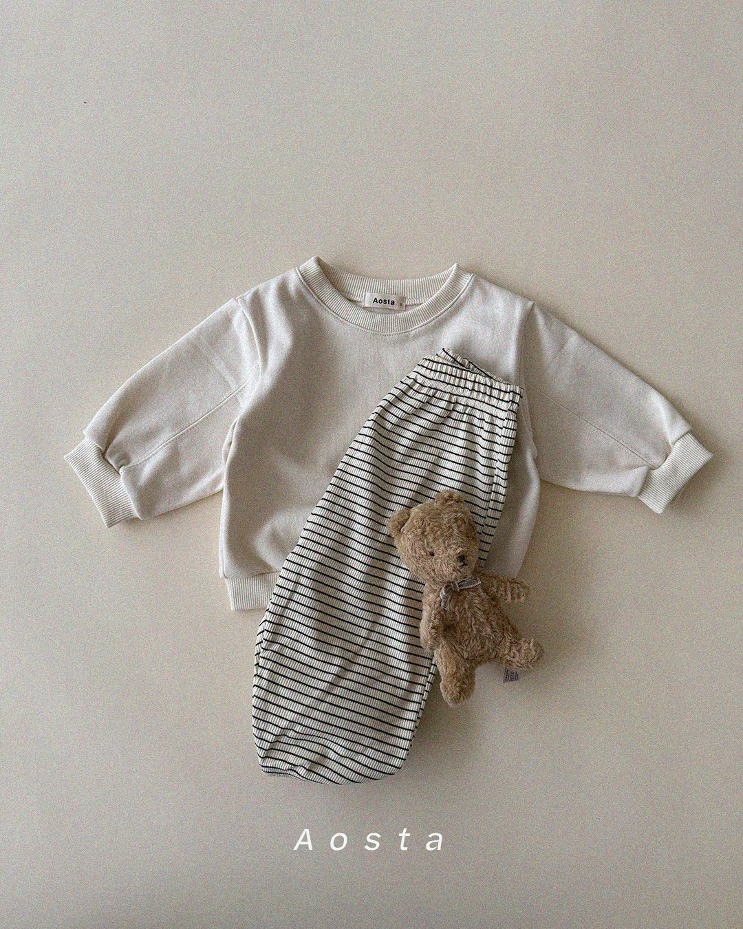 [PRE-ORDER] Daily Sweatshirts