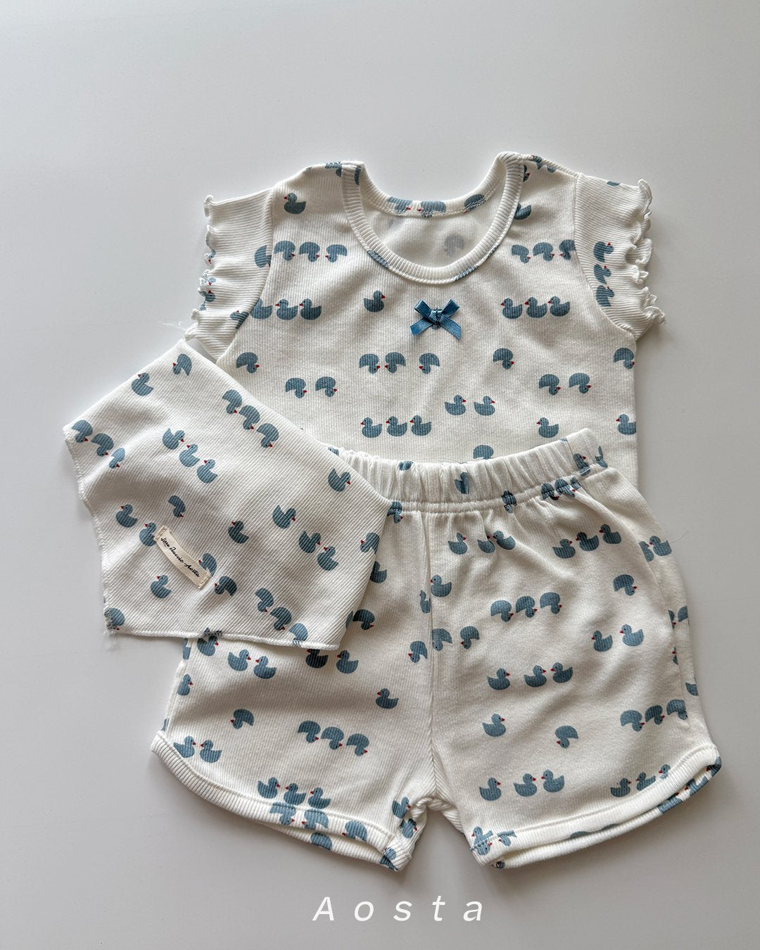[PRE-ORDER] Ribbed Ribbon T-Shirts