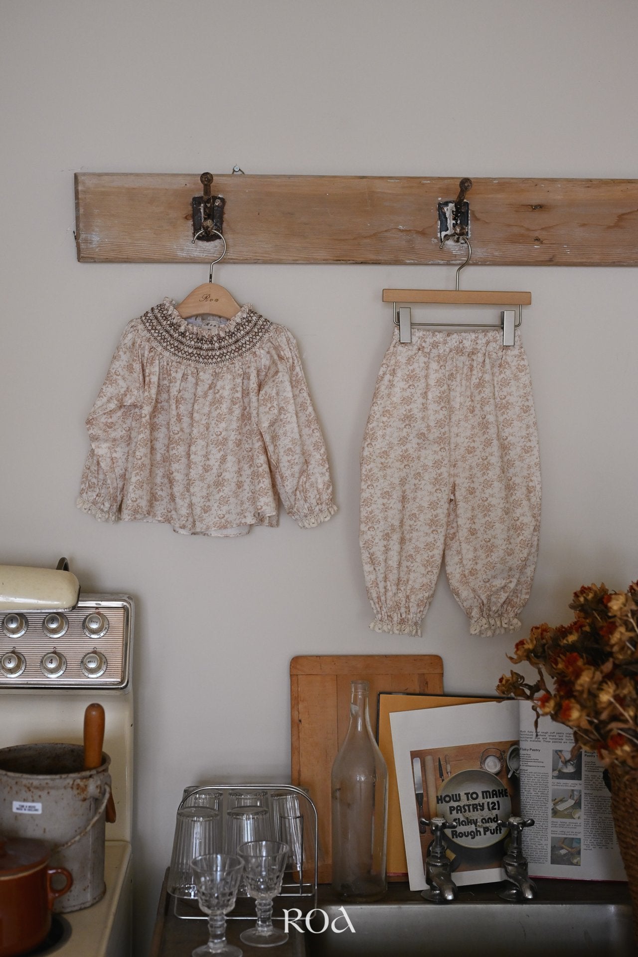 [PRE-ORDER] Vely Top Bottom Set
