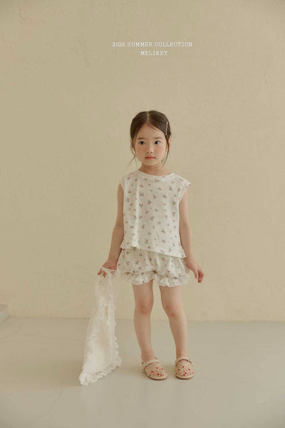 [PRE-ORDER] Din Din Frill T-Shirts