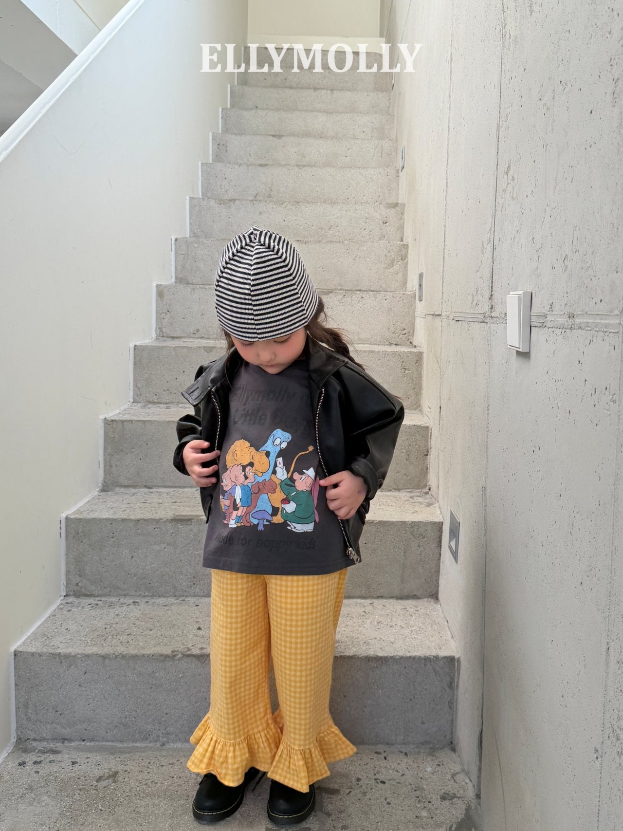 [PRE-ORDER] Happy Crew Box T-Shirts