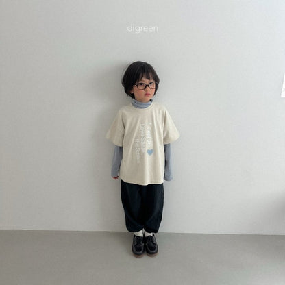 [PRE-ORDER] Love Share T-Shirts