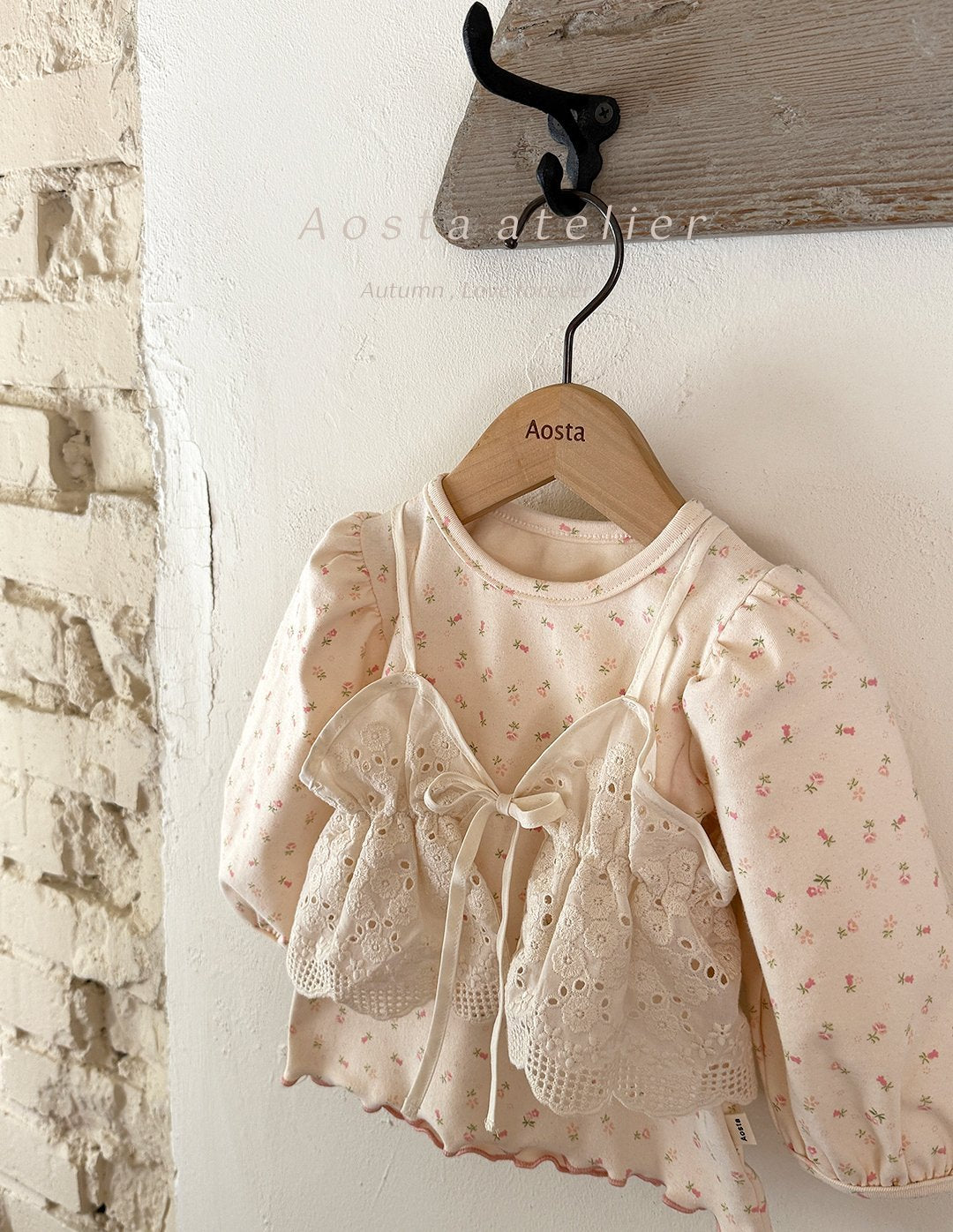 [PRE-ORDER] Lace Ribbon Vest