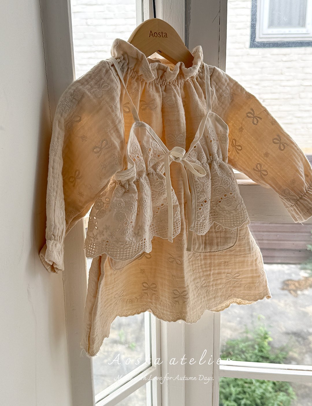 [PRE-ORDER] Lace Ribbon Vest