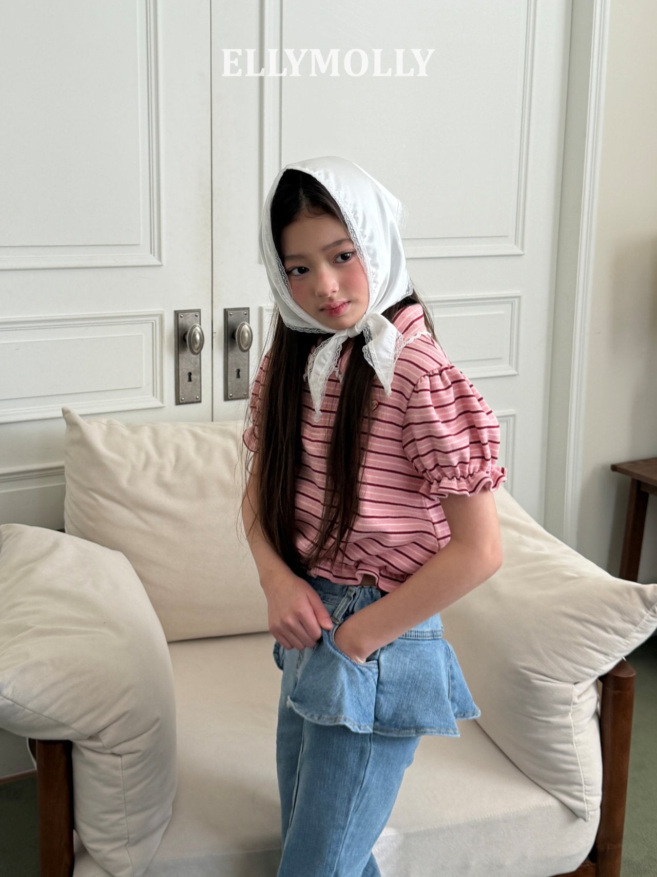 [PRE-ORDER] Curling Collar Frill T-Shirts
