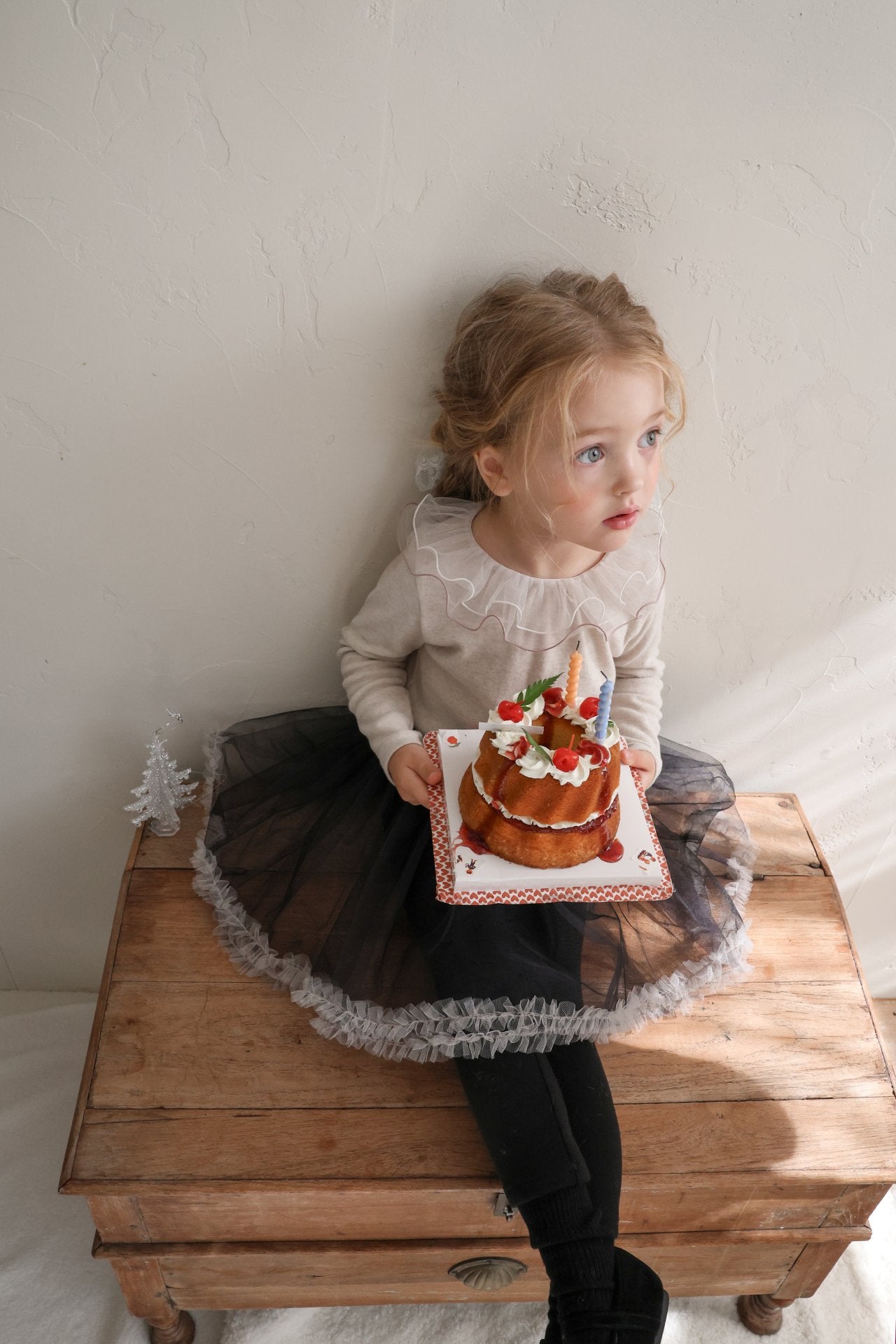 [PRE-ORDER] Evelyn T-Shirts