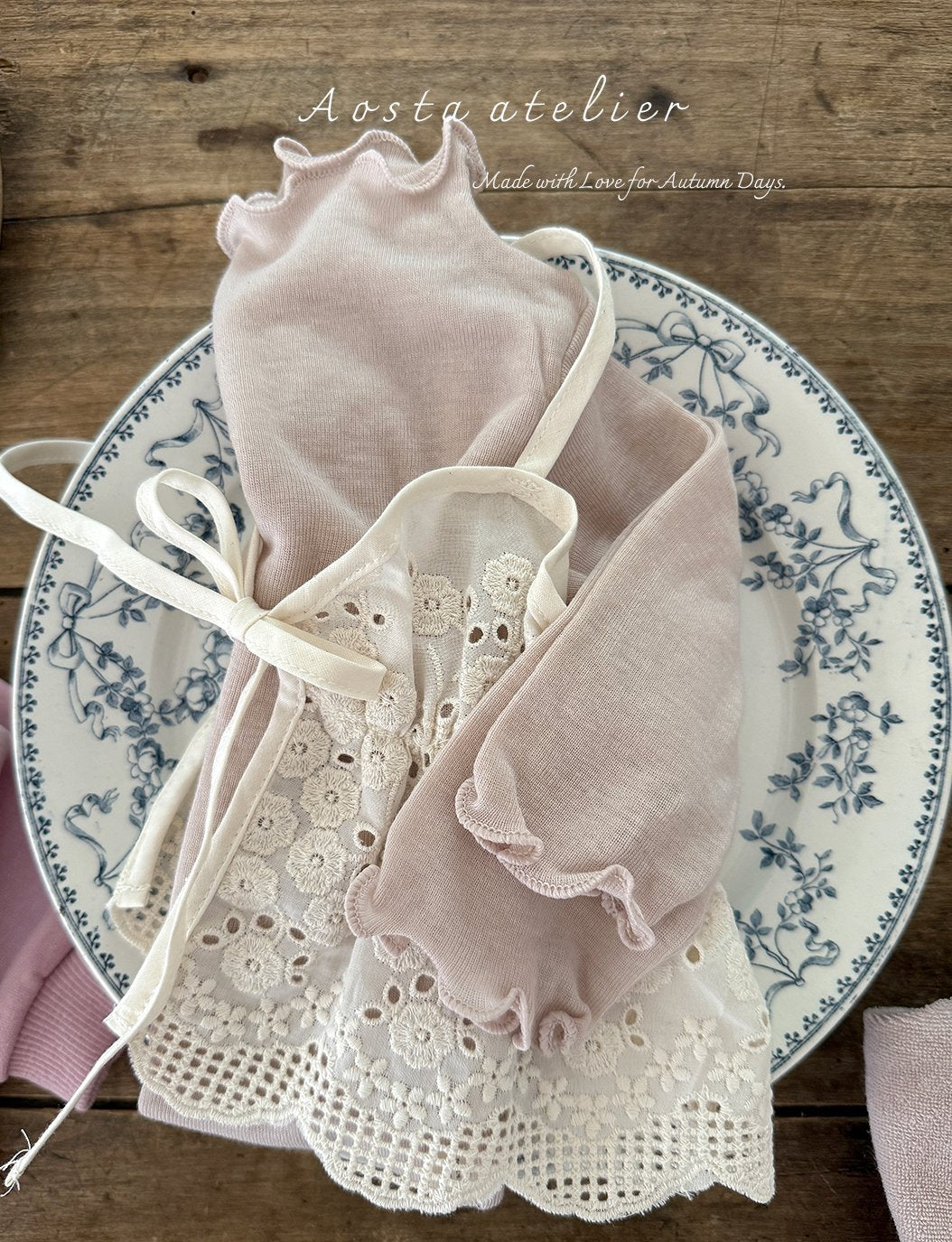 [PRE-ORDER] Lace Ribbon Vest